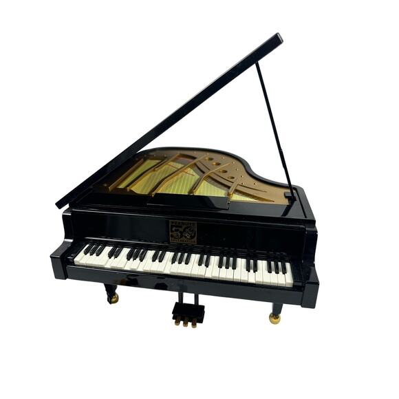 Snoopy and Woodstock Piano 50th Anniversary Peanuts Collection - Picture 9 of 16